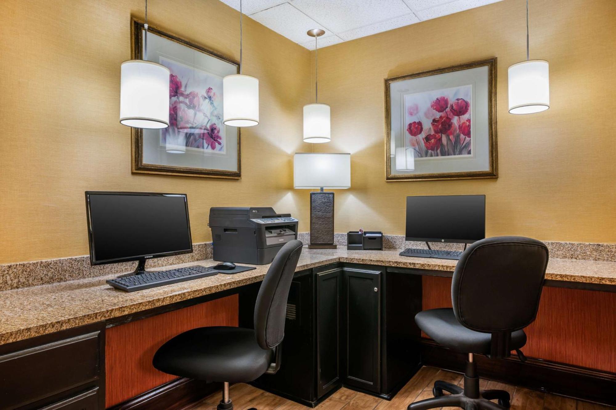 Best Western Plus Georgetown Corporate Center Hotel Extérieur photo