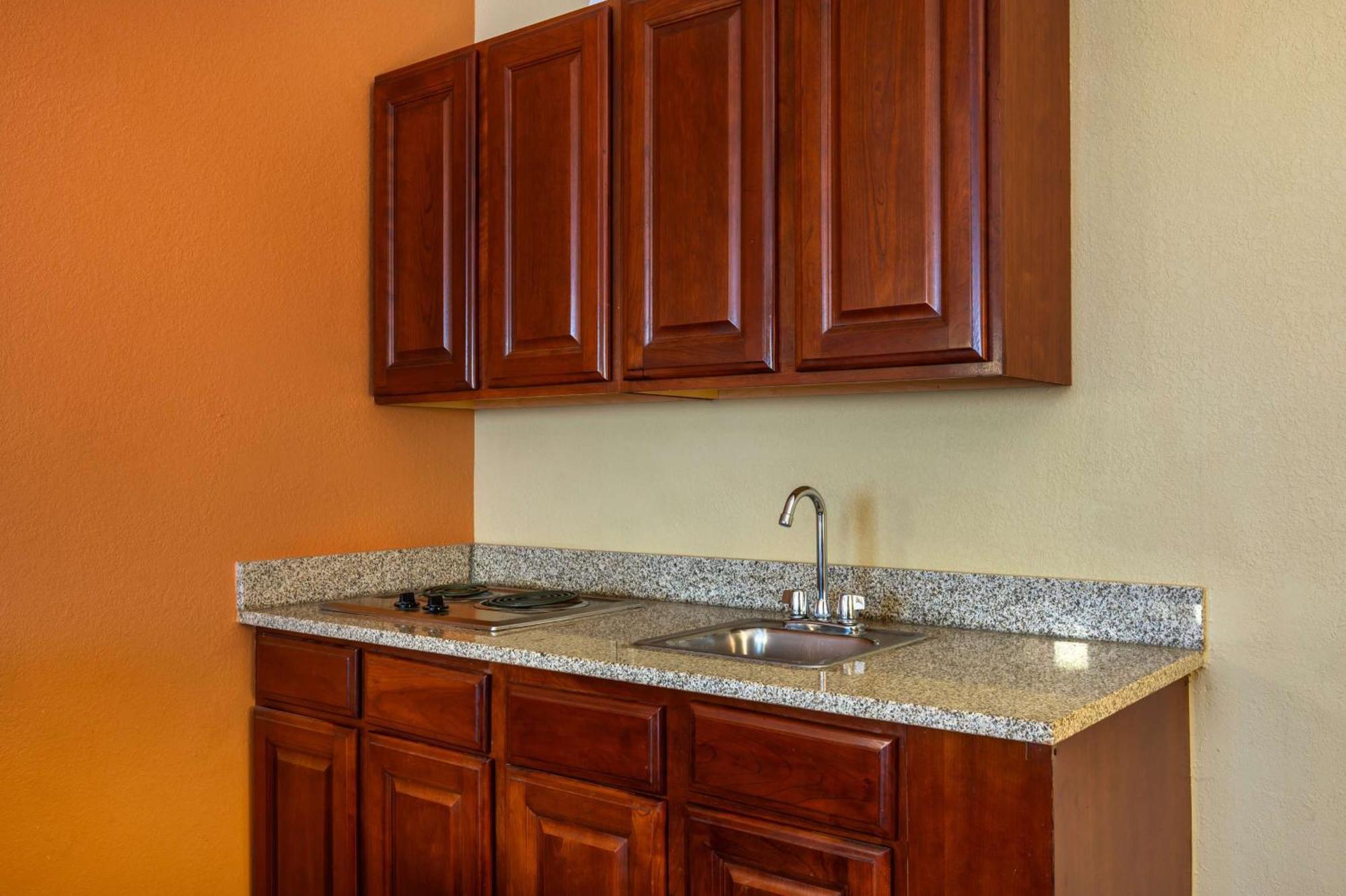 Best Western Plus Georgetown Corporate Center Hotel Extérieur photo