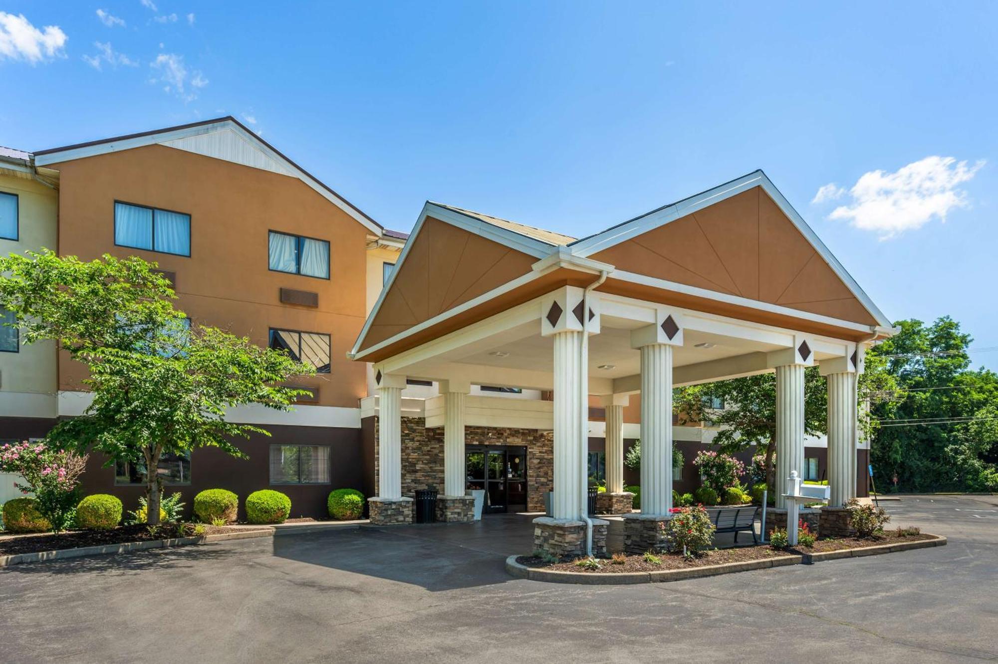 Best Western Plus Georgetown Corporate Center Hotel Extérieur photo