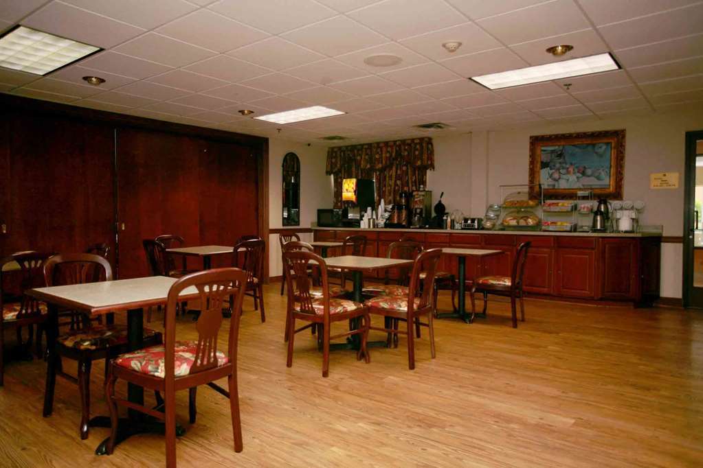 Best Western Plus Georgetown Corporate Center Hotel Restaurant photo