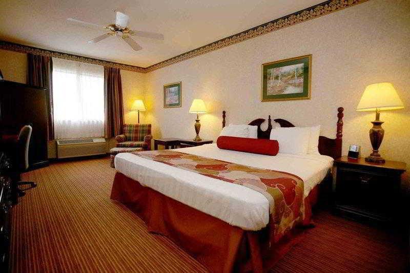 Best Western Plus Georgetown Corporate Center Hotel Extérieur photo